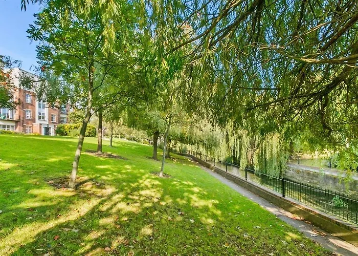 Daire Guestready - Lovely In